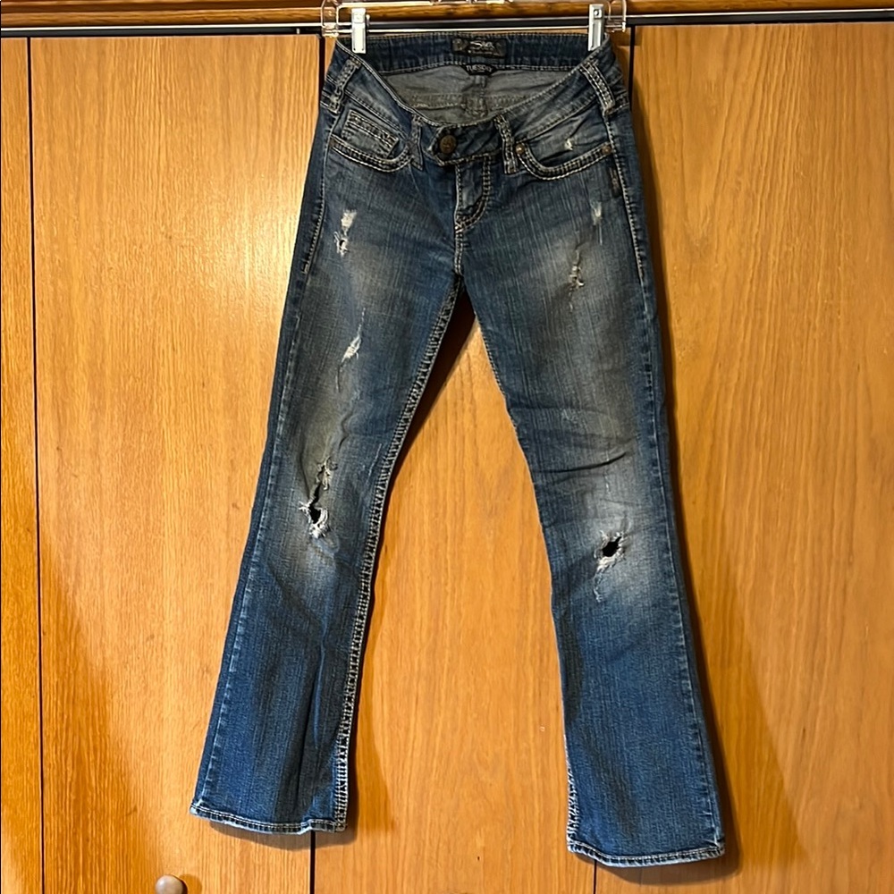Silver jeans women’s,  styleTuesday, w/27 L/31. Good cond.